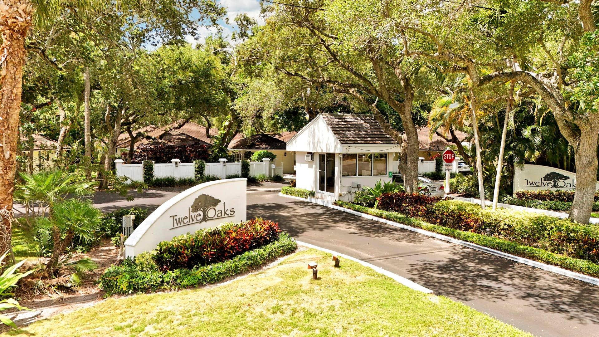 11370 Twelve Oaks Way, #416, North Palm Beach, FL 33408 Guard Gated Entry