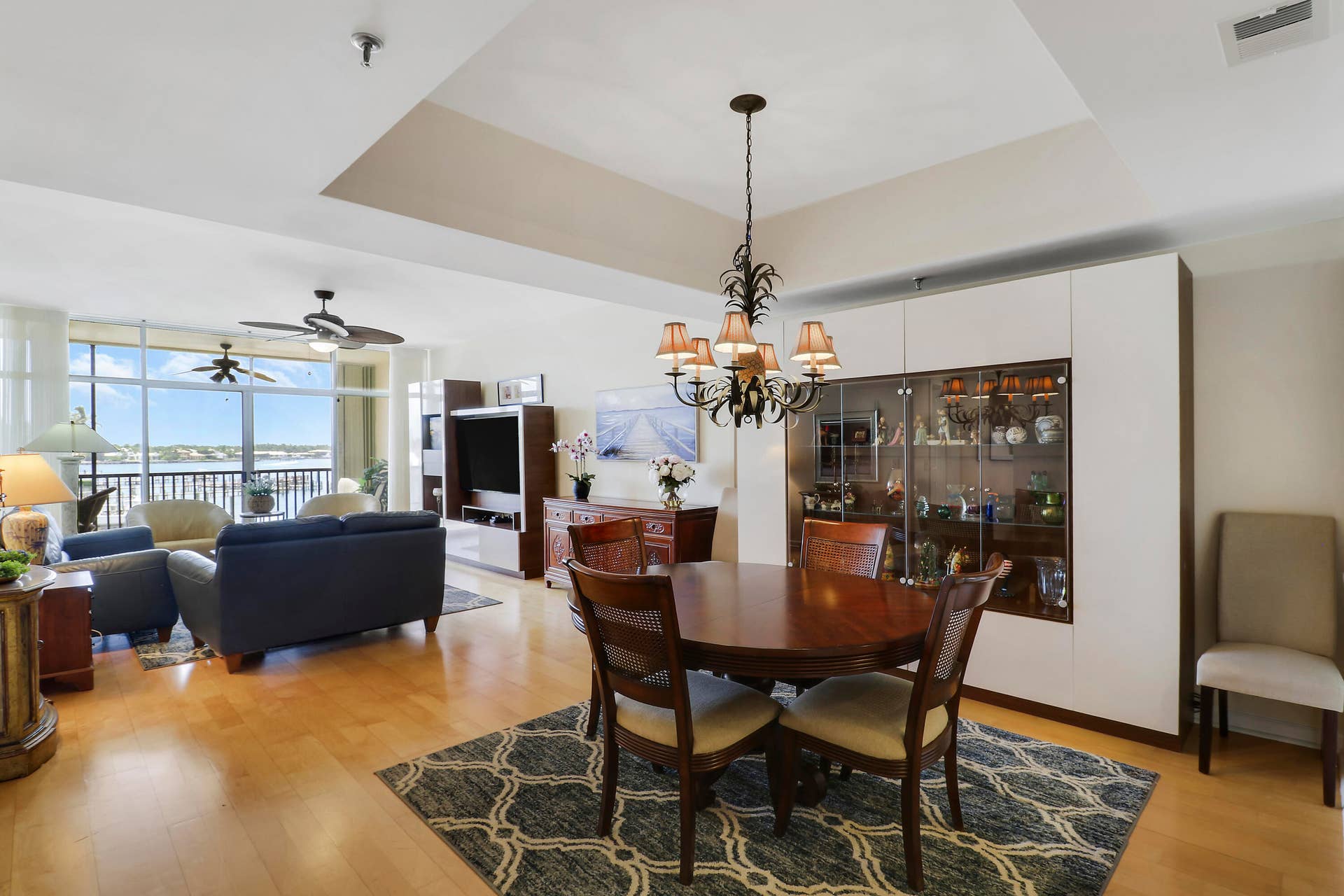 11370 Twelve Oaks Way, #416, North Palm Beach, FL 33408 Dining/Living Area