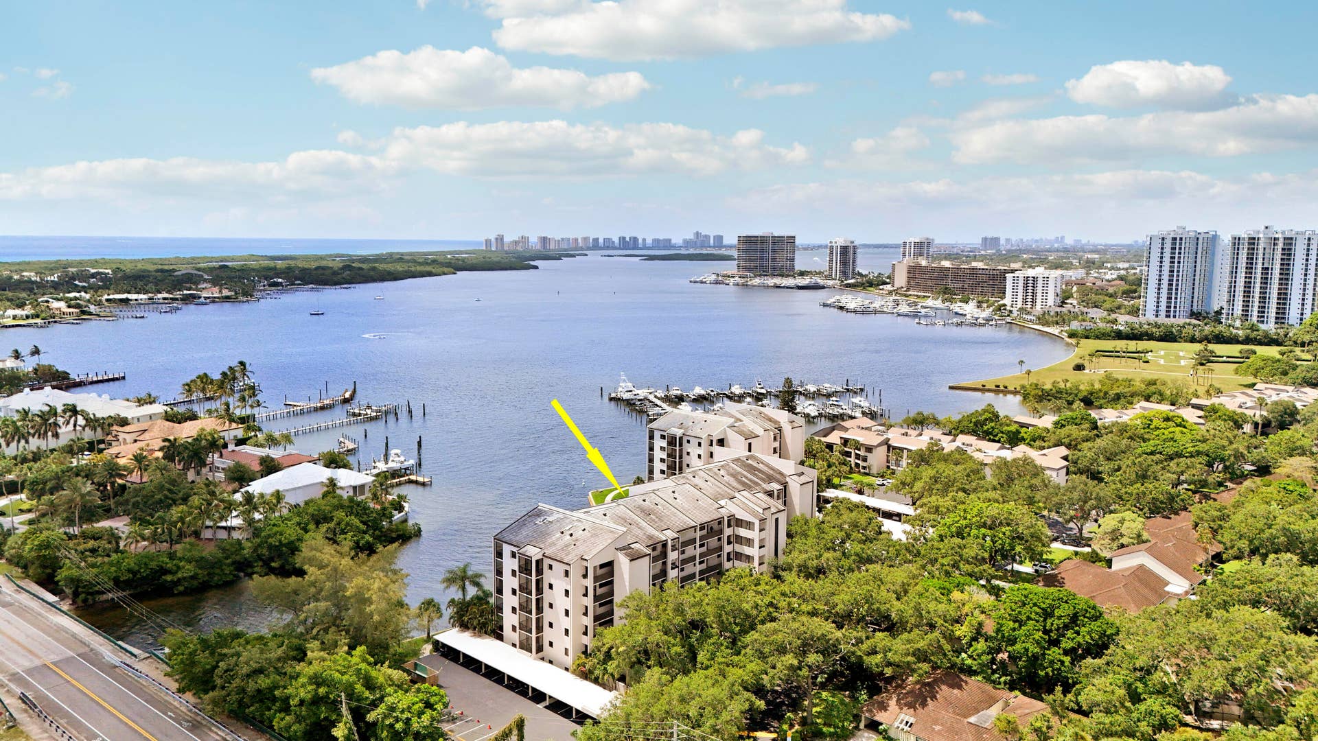 11370 Twelve Oaks Way, #416, North Palm Beach, FL 33408 4th Floor/Yellow Arrow