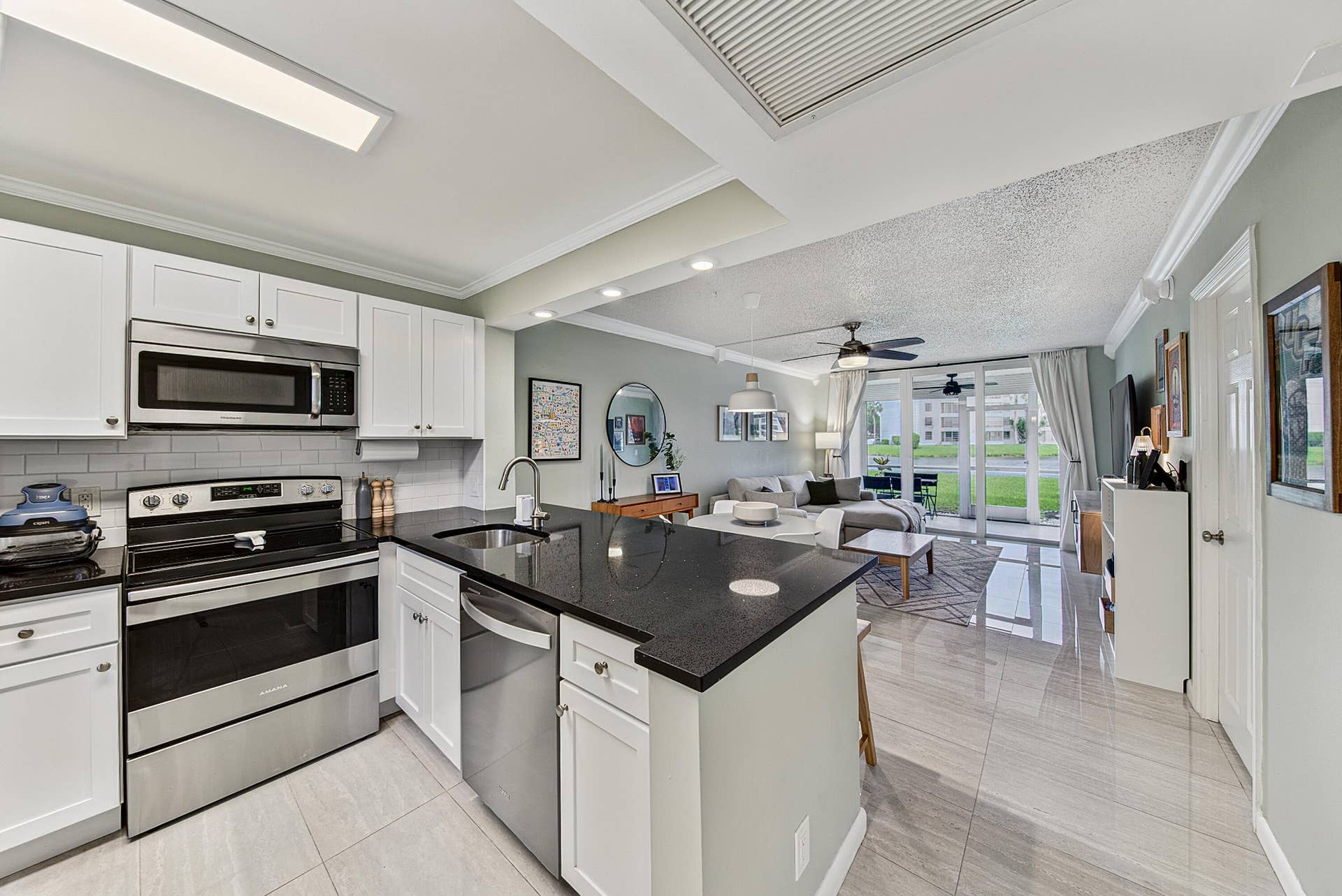 9420 Poinciana Place, #108, Davie, FL 33324 Open floorpan