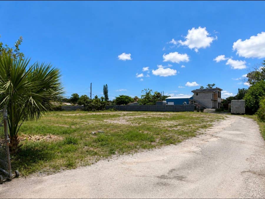 Property photo for 444 53rd Drive N, West Palm Beach, FL