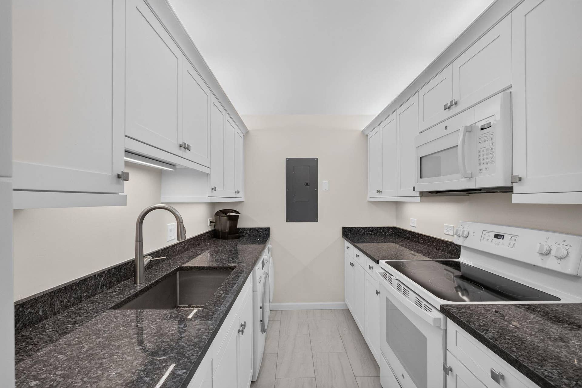 1208 Marine Way, #205, North Palm Beach, FL 33408 Renovated