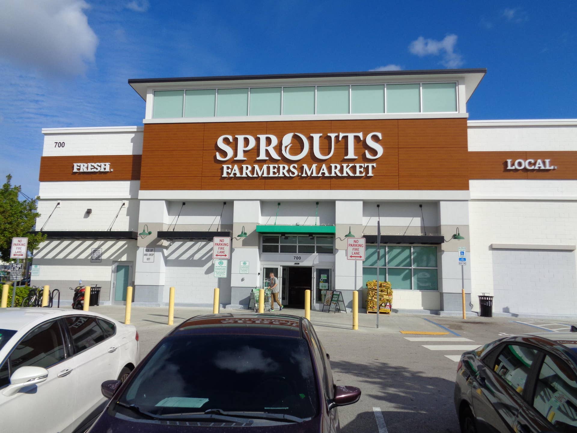 Sprout Farmers Mkt 1 block away