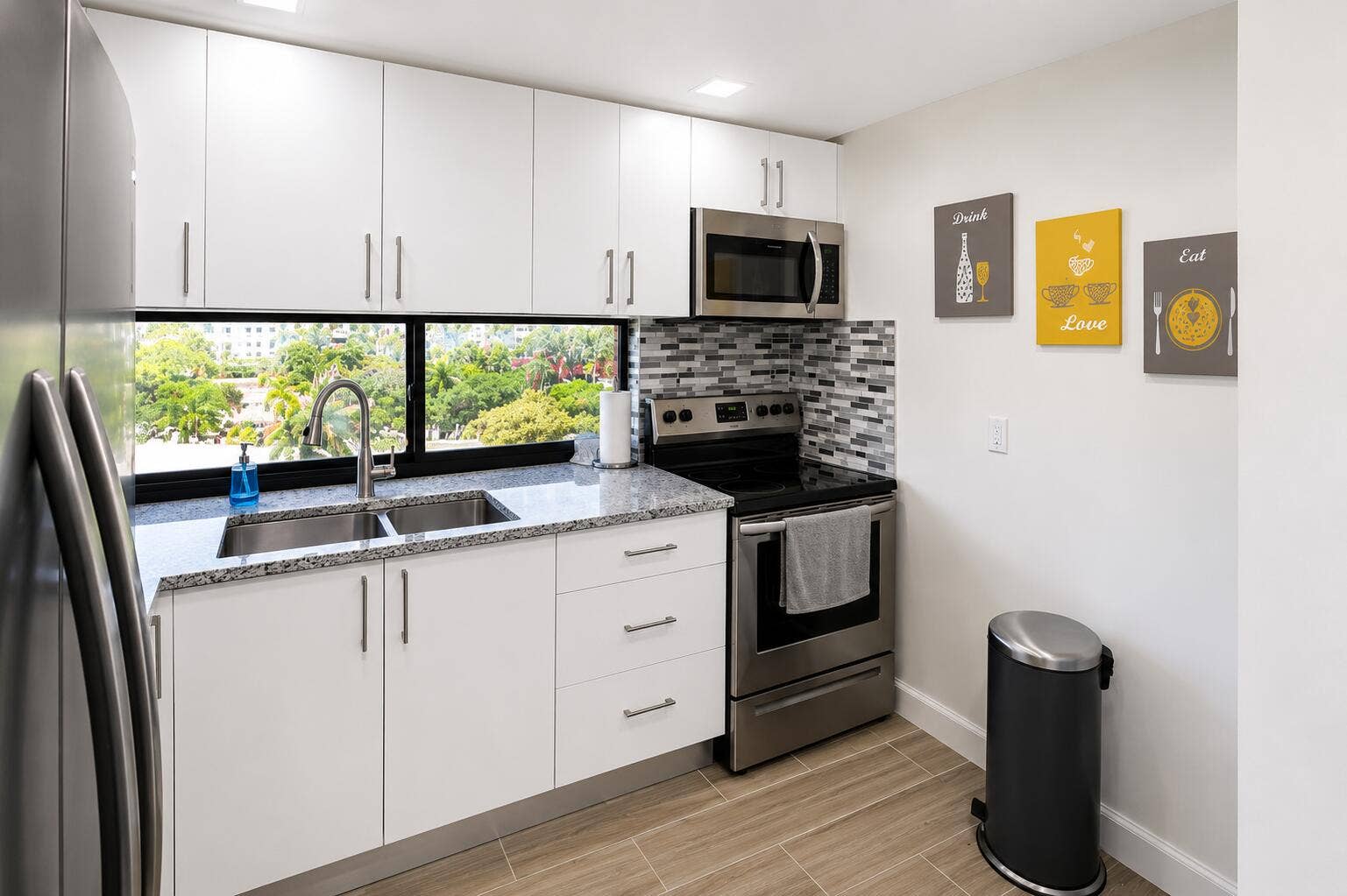 17021 N Bay Road, #816, Sunny Isles Beach, FL 33160 ChatGPT Image 12 jun 2026, 06_14_13 p.m.