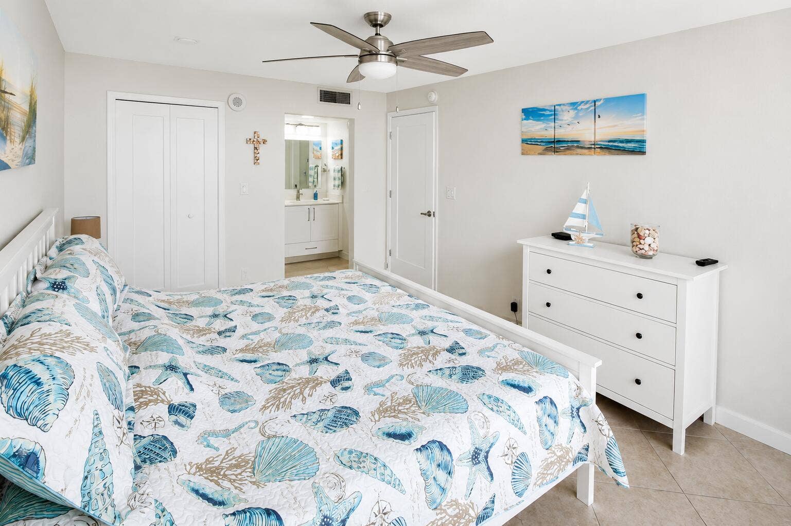 17021 N Bay Road, #816, Sunny Isles Beach, FL 33160 ChatGPT Image 12 jun 2026, 06_13_44 p.m.