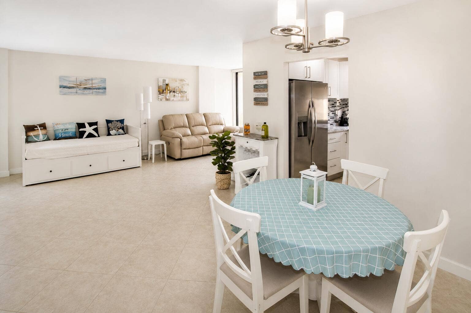 17021 N Bay Road, #816, Sunny Isles Beach, FL 33160 ChatGPT Image 12 jun 2026, 06_14_19 p.m.