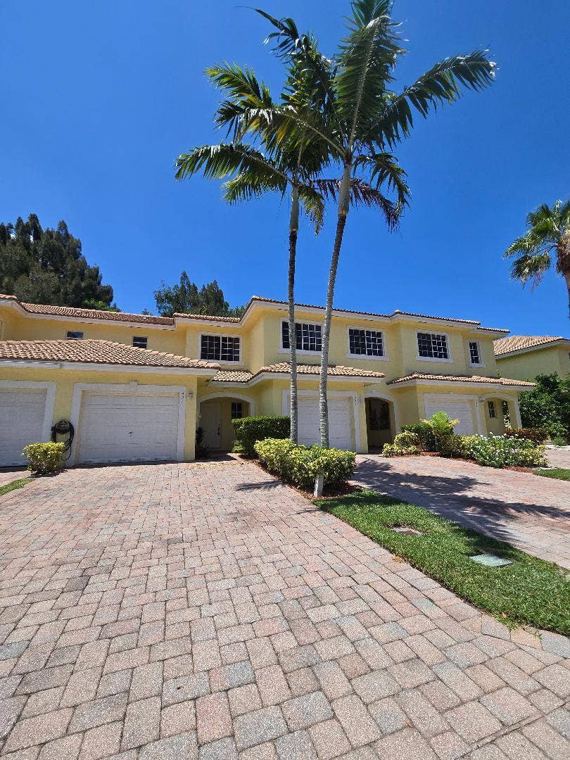 Property photo for 921 Imperial Lake Road, West Palm Beach, FL