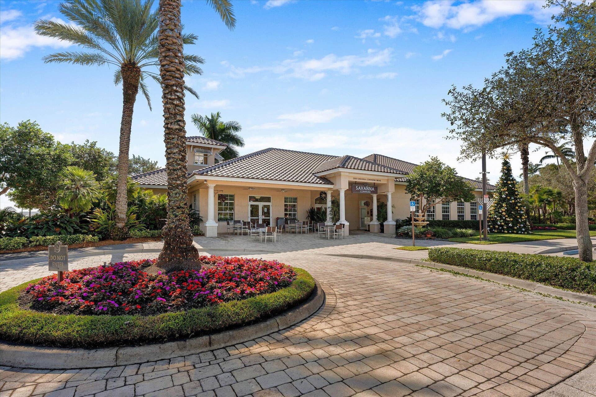 56-52-1650 Orion Lane, Weston