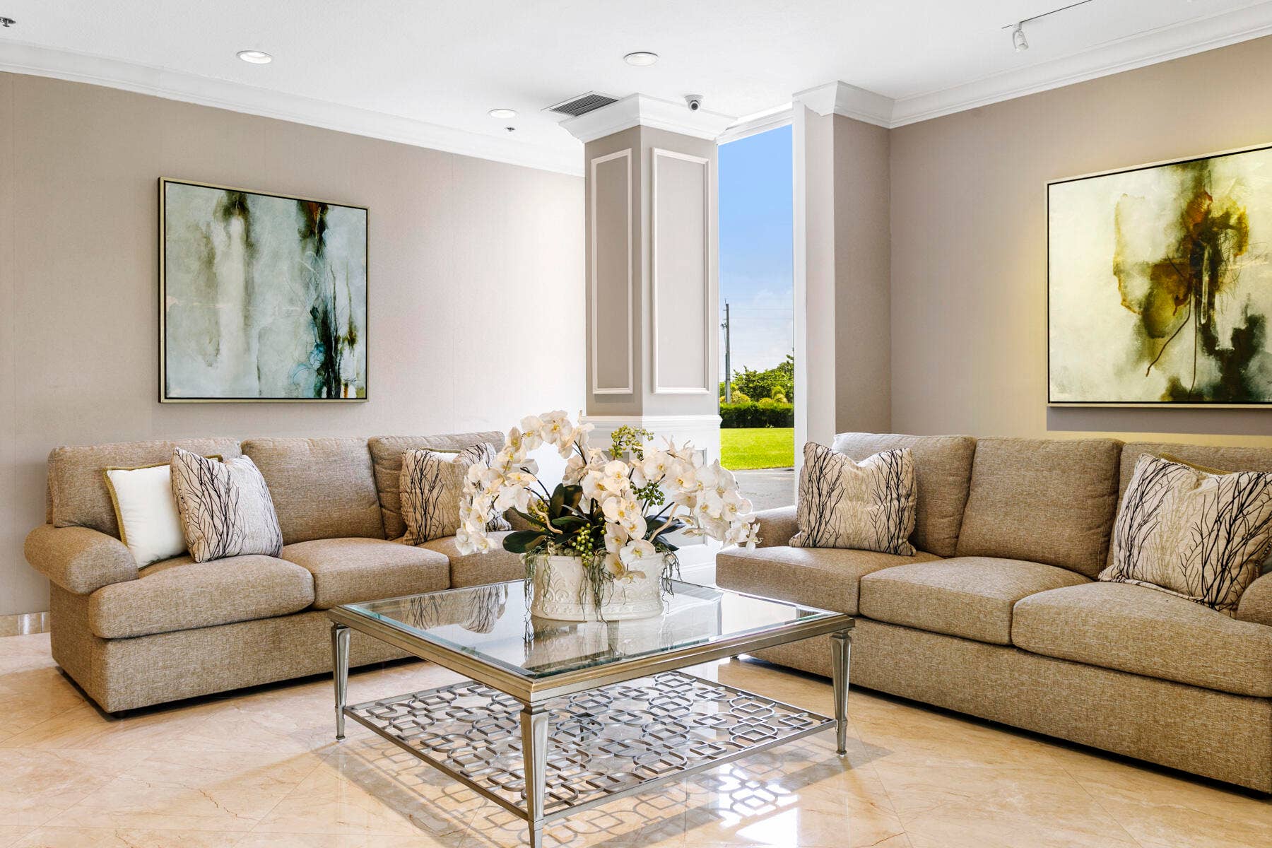 5510 N Ocean Drive, #12a, Singer Island, FL 33404 Lobby pic 2