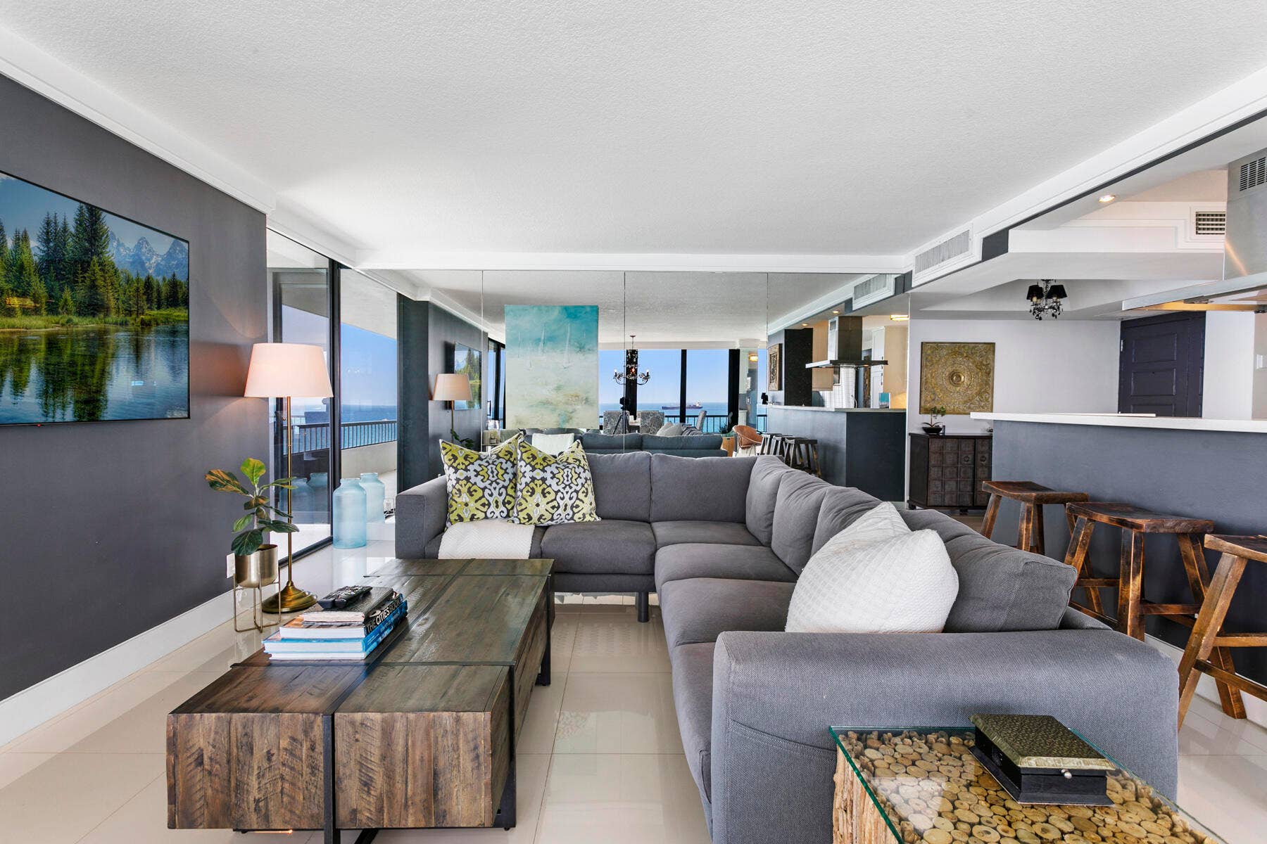 5510 N Ocean Drive, #12a, Singer Island, FL 33404 Living room pic 4