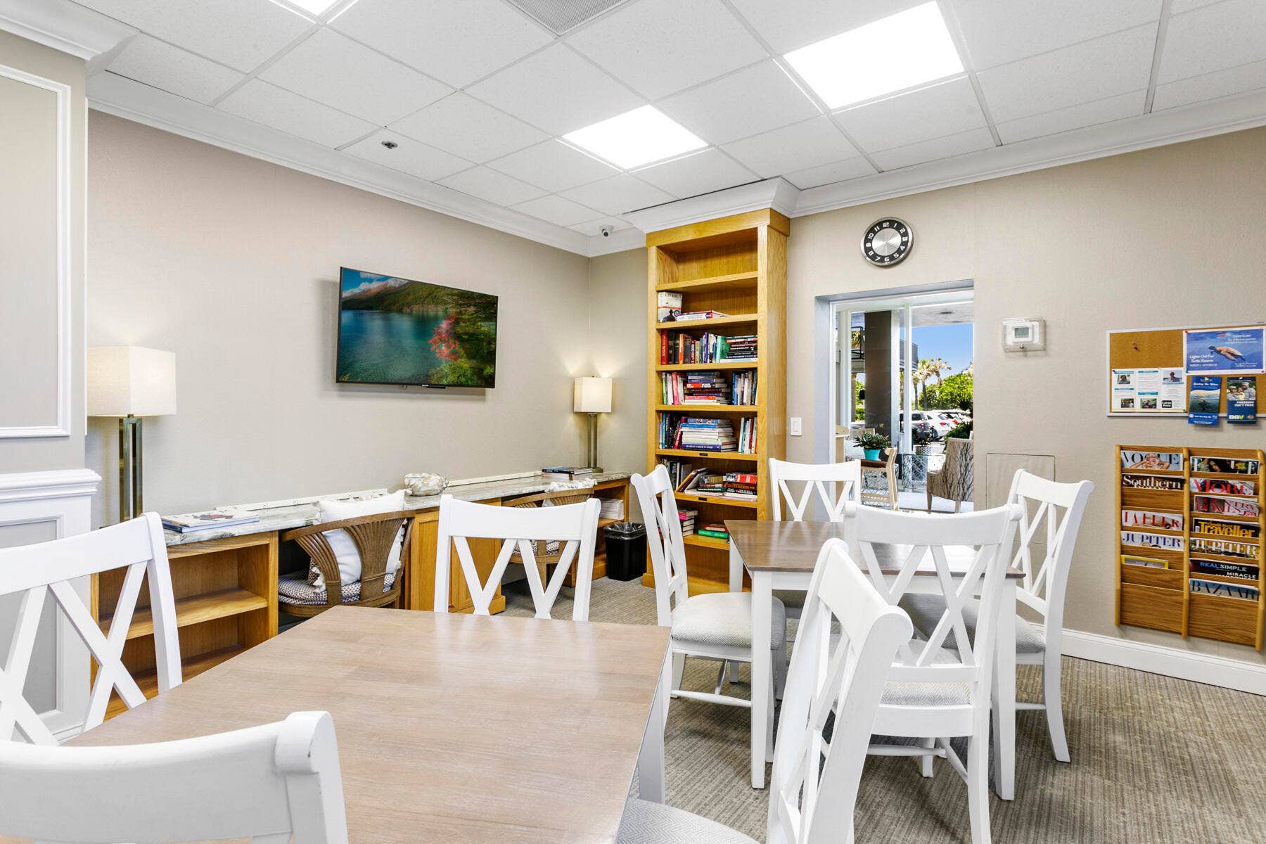 5510 N Ocean Drive, #12a, Singer Island, FL 33404 Library
