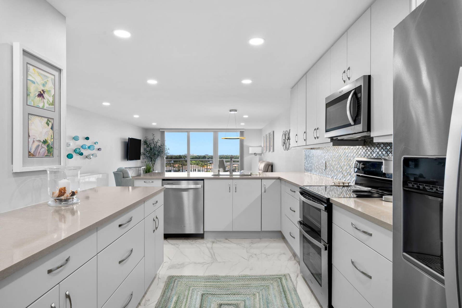 511 Bayshore Drive, #910, Fort Lauderdale, FL 33304 8-web-or-mls-A7R00226 copy
