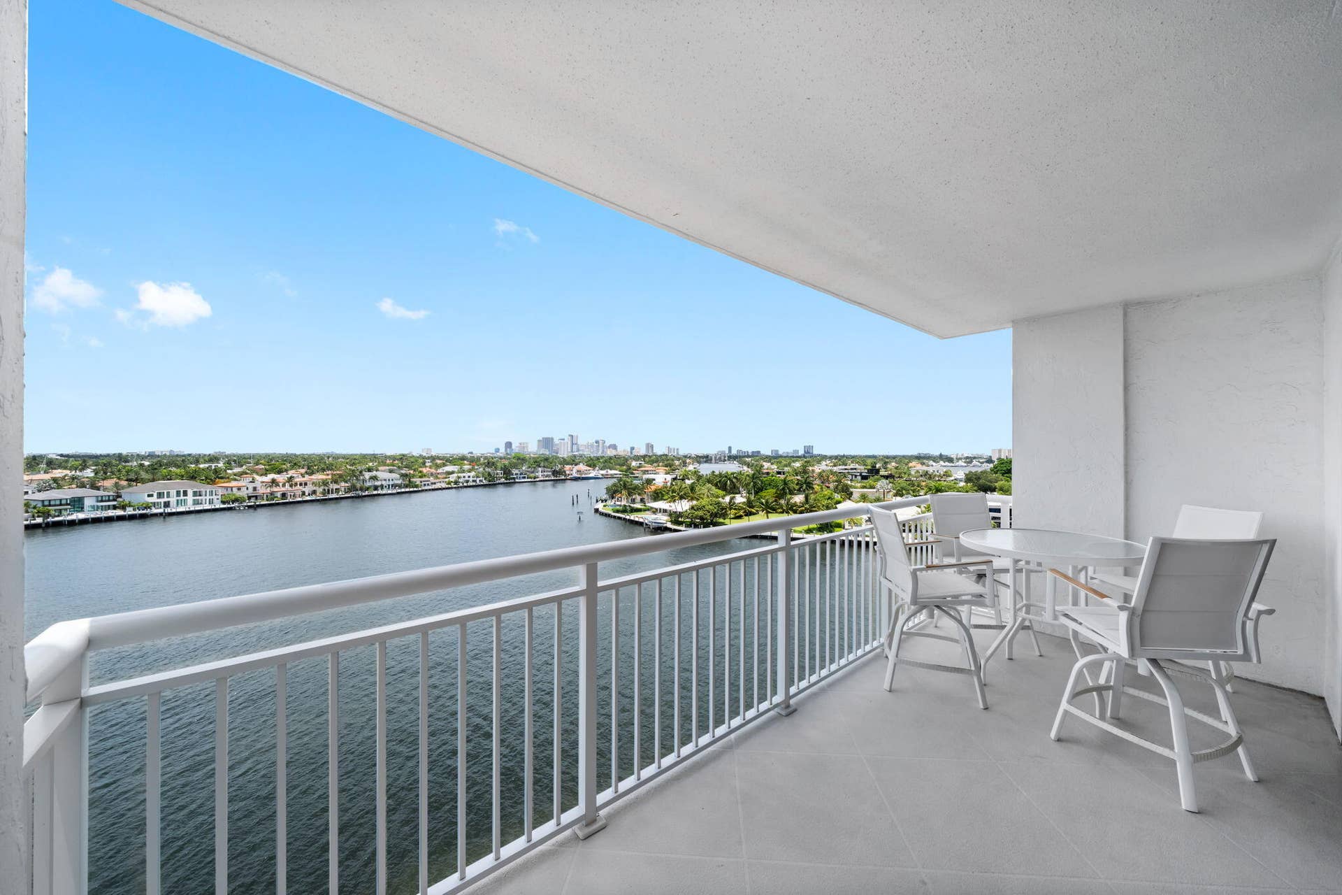 511 Bayshore Drive, #910, Fort Lauderdale, FL 33304 21-web-or-mls-A7R00296 copy