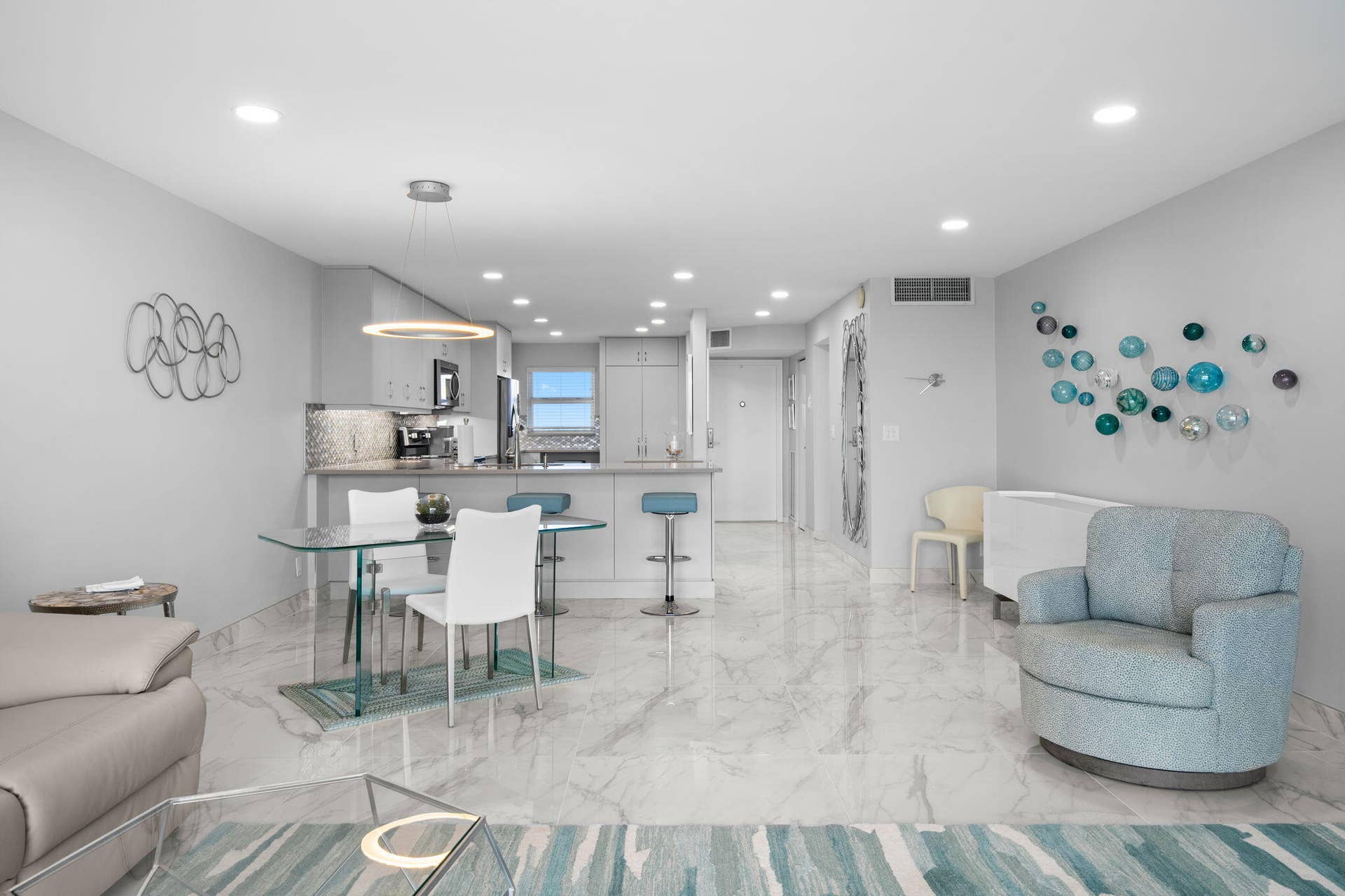 511 Bayshore Drive, #910, Fort Lauderdale, FL 33304 20-web-or-mls-A7R00291 copy