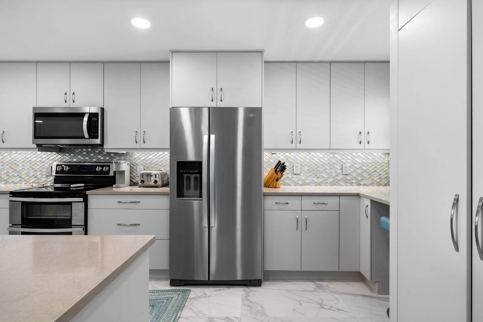511 Bayshore Drive, #910, Fort Lauderdale, FL 33304 9-web-or-mls-A7R00216 copy