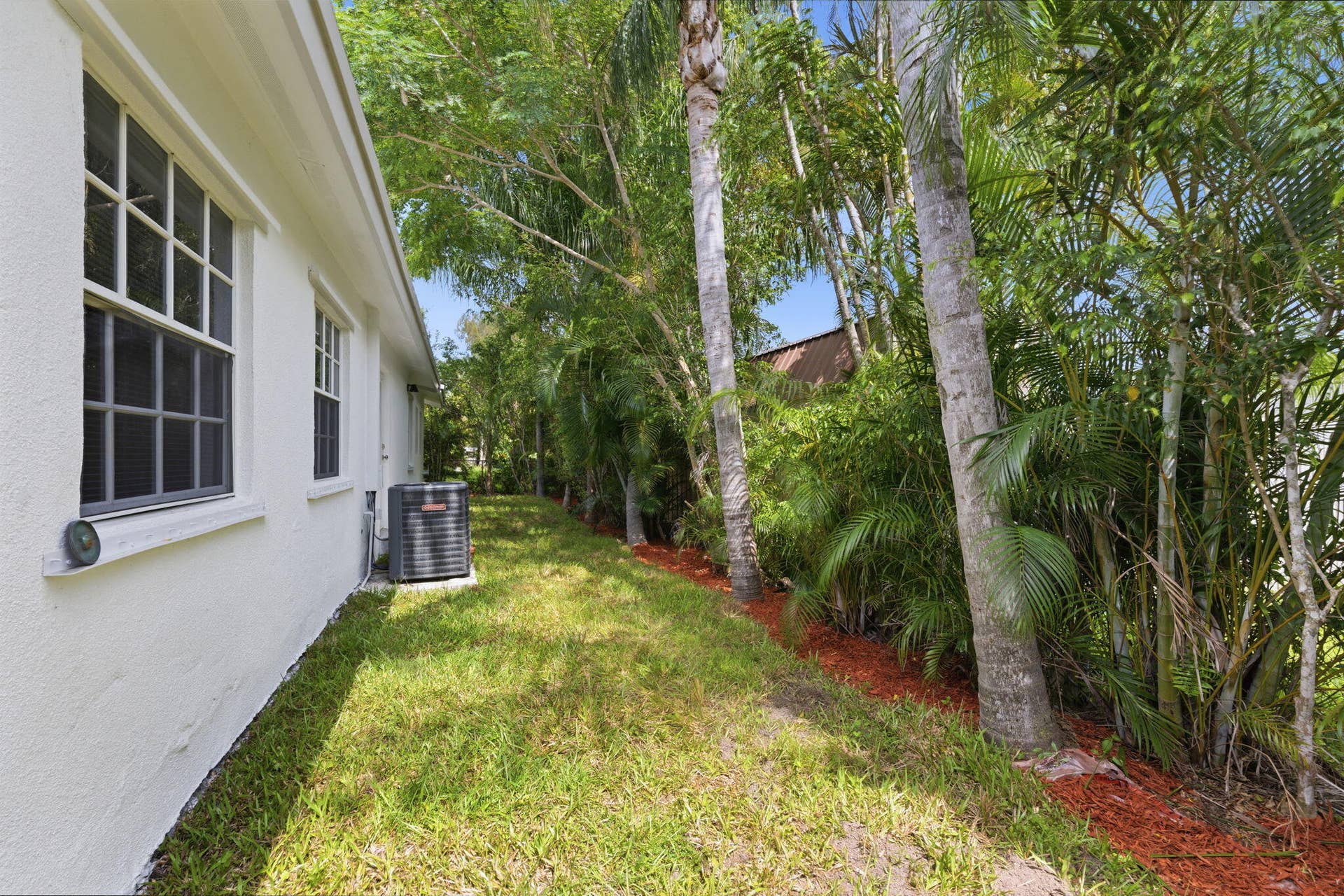4793 Badger Avenue, West Palm Beach, FL 33417 40-web-or-mls-AR Media 40