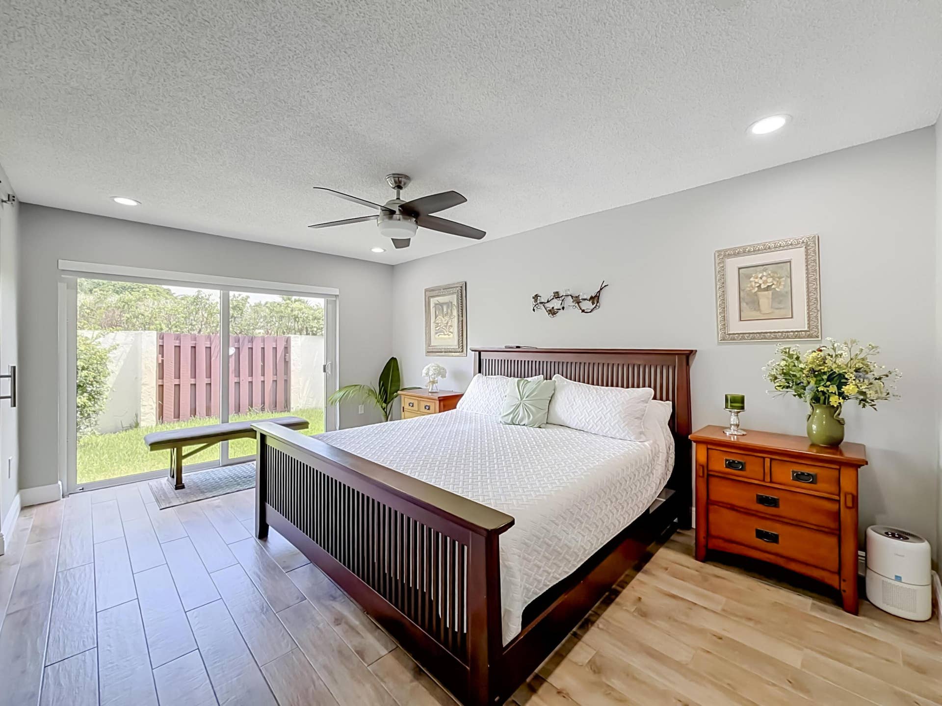 16751 Redwood Way, Weston, FL 33326 Primary Bedroom with king and sitting area