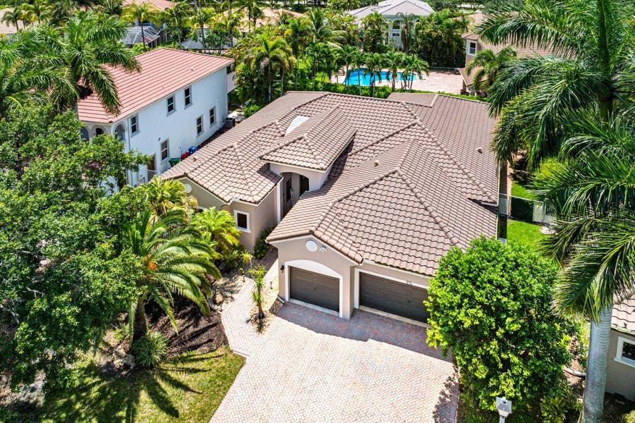 Property photo for 876 NW 123rd Drive, Coral Springs, FL