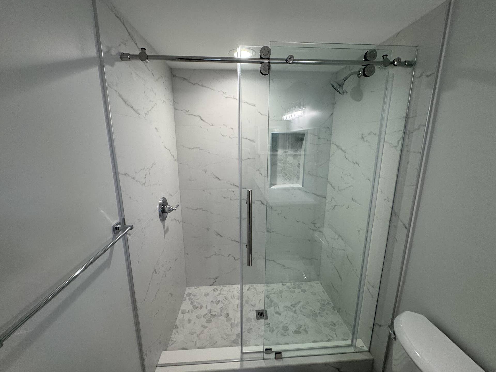 236 Castlewood Drive, #202, North Palm Beach, FL 33408 Master Bathroom
