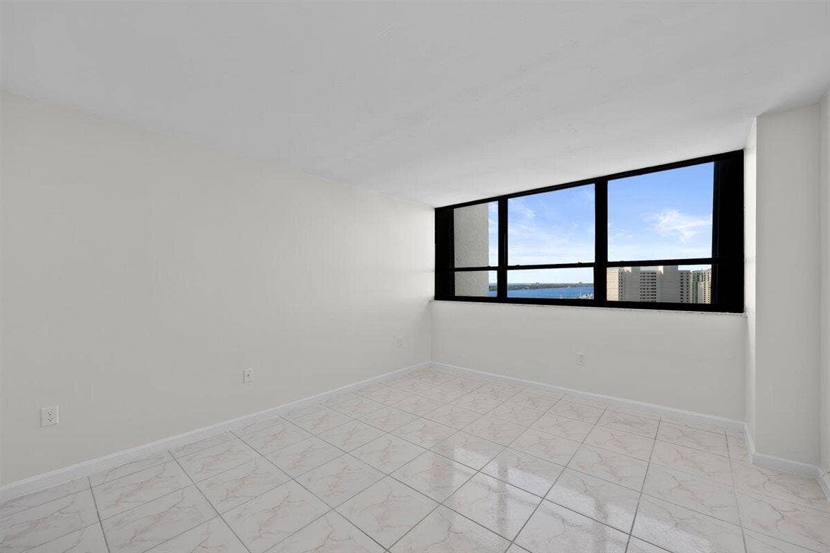 5600 N Flagler Drive, #2304, West Palm Beach, FL 33407 13-LUX_6854