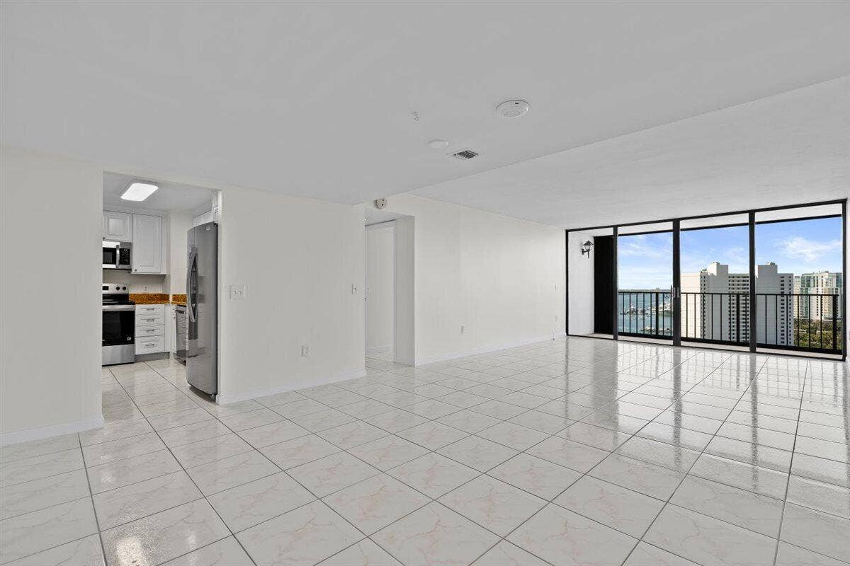 5600 N Flagler Drive, #2304, West Palm Beach, FL 33407 03-LUX_6754