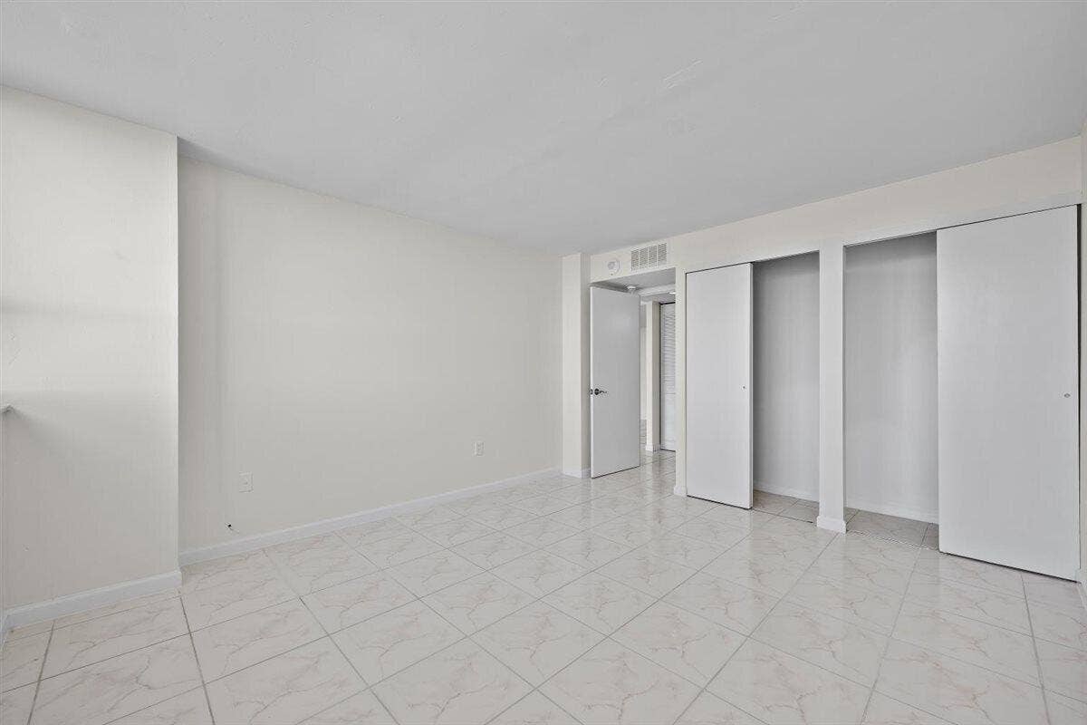 5600 N Flagler Drive, #2304, West Palm Beach, FL 33407 14-LUX_6879