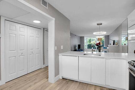 3503 Oaks Way, #303, Pompano Beach, FL 33069 303 8