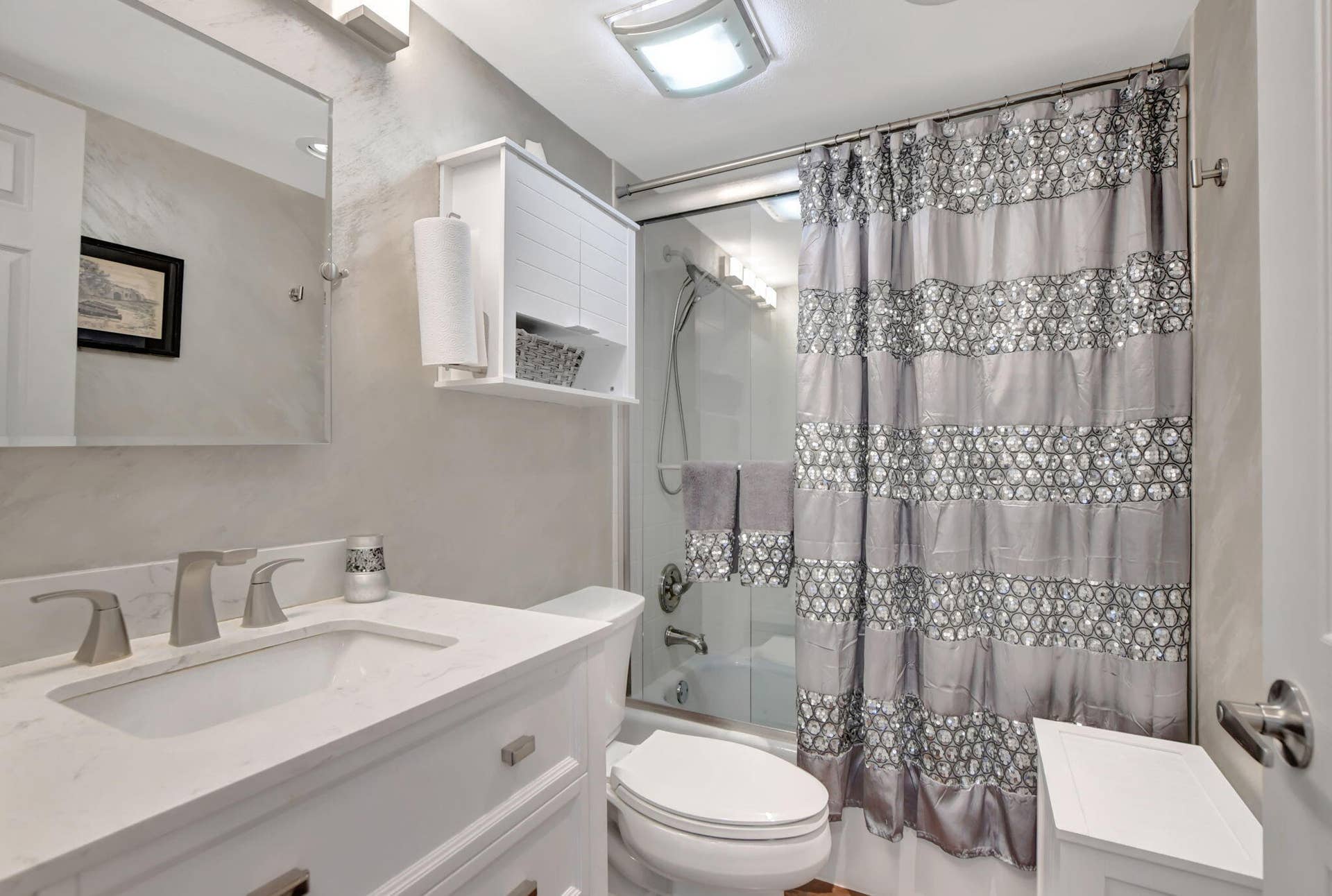 1923 Bridgewood Drive, Boca Raton, Boca Raton, FL 33434 Second Bathroom
