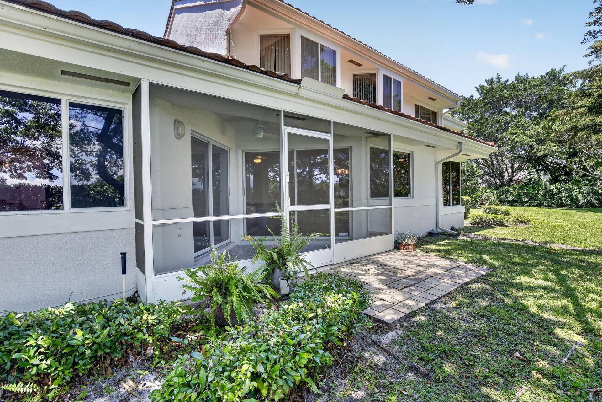 9200 NW 9th Court, Plantation, FL 33324 40-web-or-mls-_A7A4210