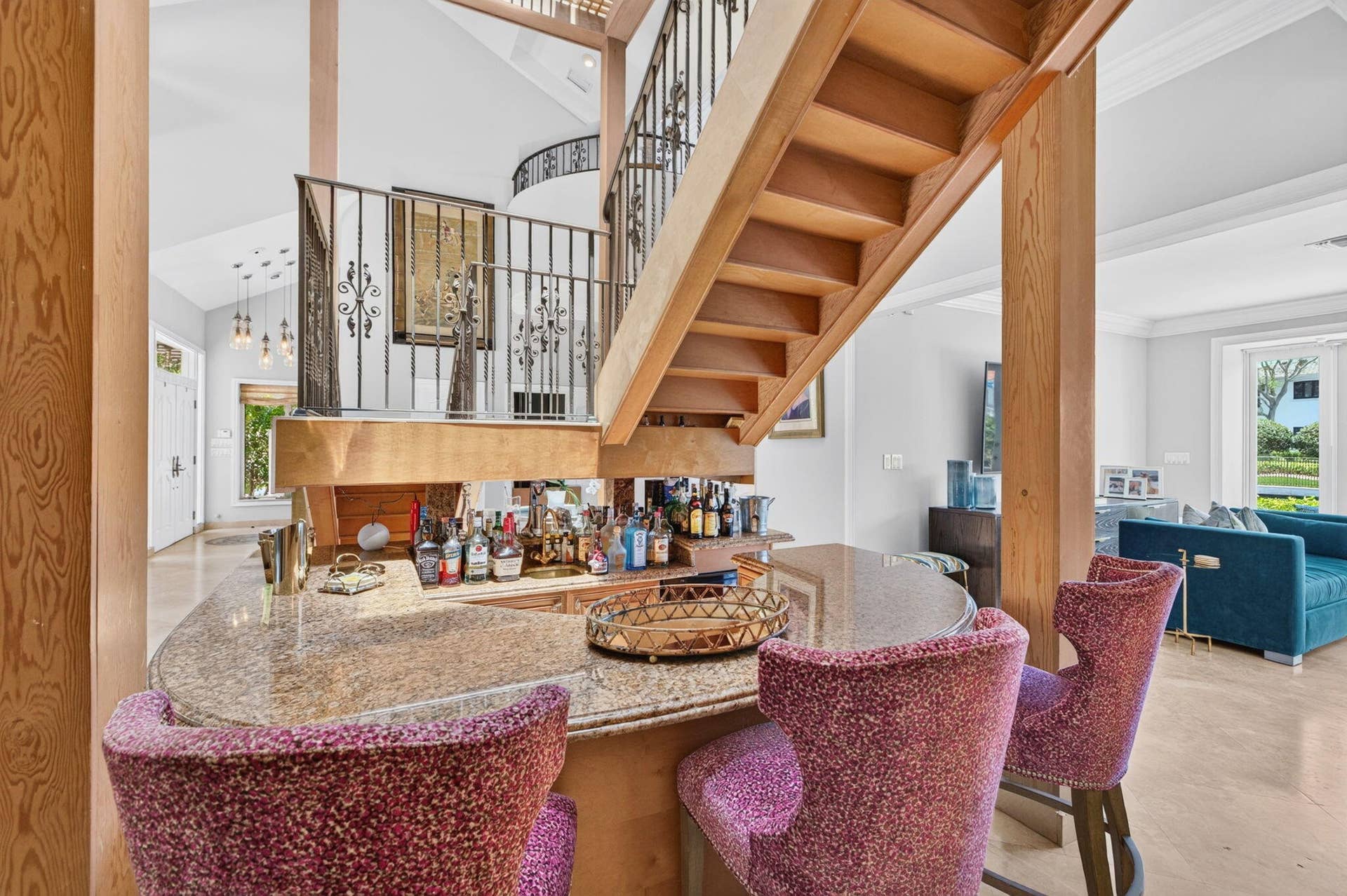 3110 NE 47th Street, Fort Lauderdale, FL 33308 060-Wet-Bar-Stair-Connection
