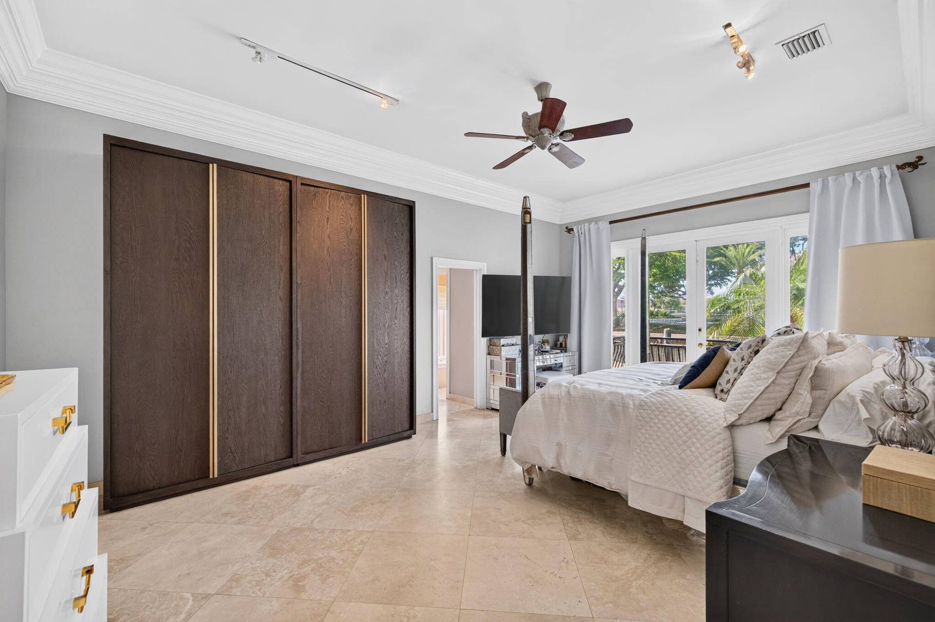 3110 NE 47th Street, Fort Lauderdale, FL 33308 Rare First Level Comfortable bedroom accommodations offer light-filled proportions and a refined residential feel.