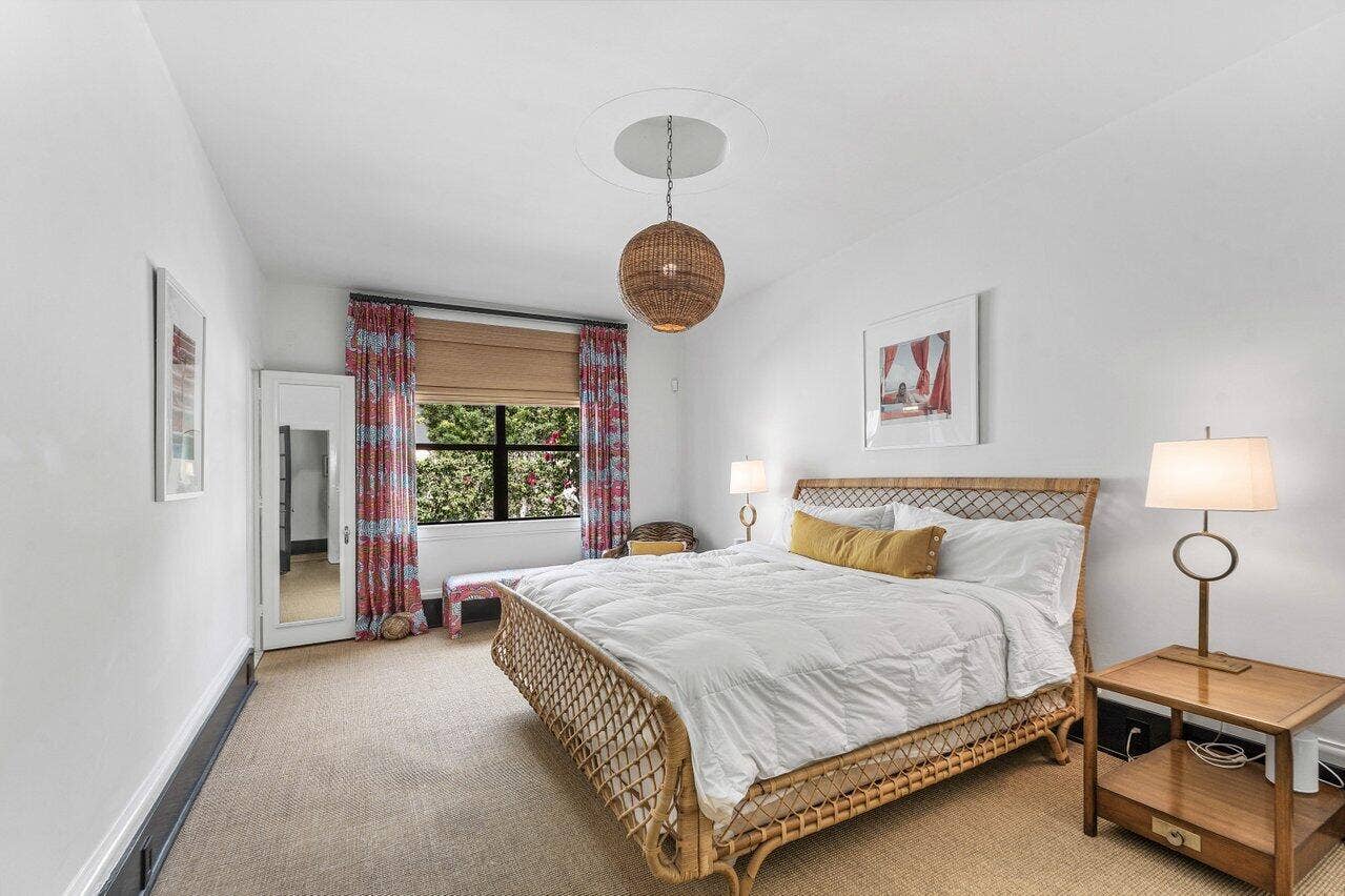 162 Peruvian Avenue, Palm Beach, FL 33480 018-162PeruvianAvenue-PalmBeach-FL-33480