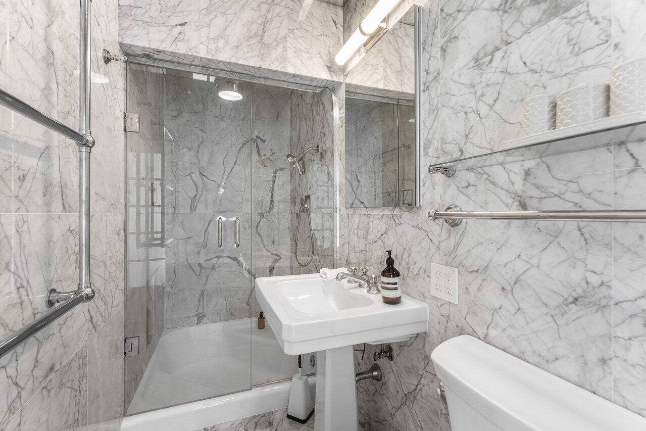 162 Peruvian Avenue, Palm Beach, FL 33480 017-162PeruvianAvenue-PalmBeach-FL-33480