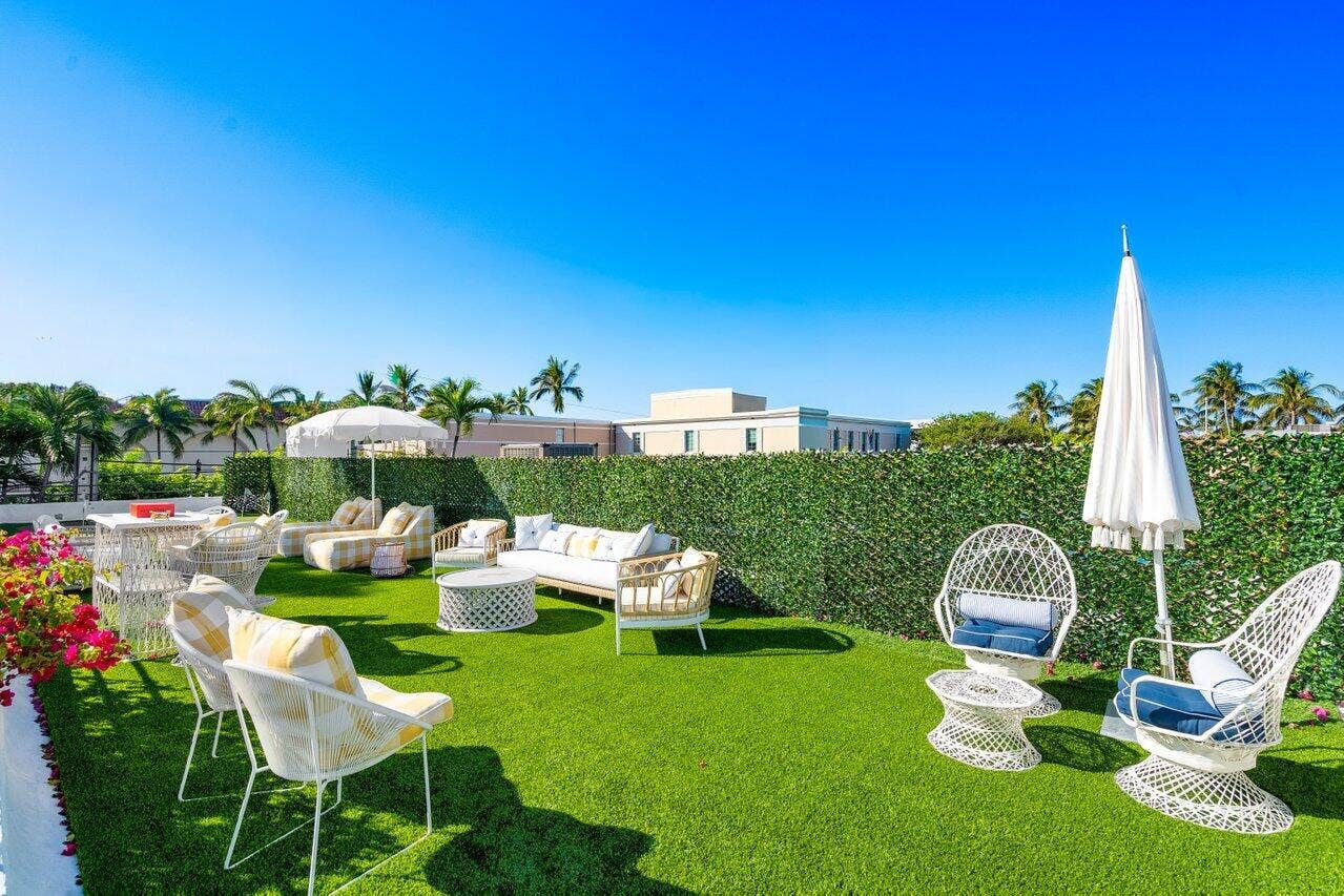162 Peruvian Avenue, Palm Beach, FL 33480 036-162PeruvianAvenue-PalmBeach-FL-33480
