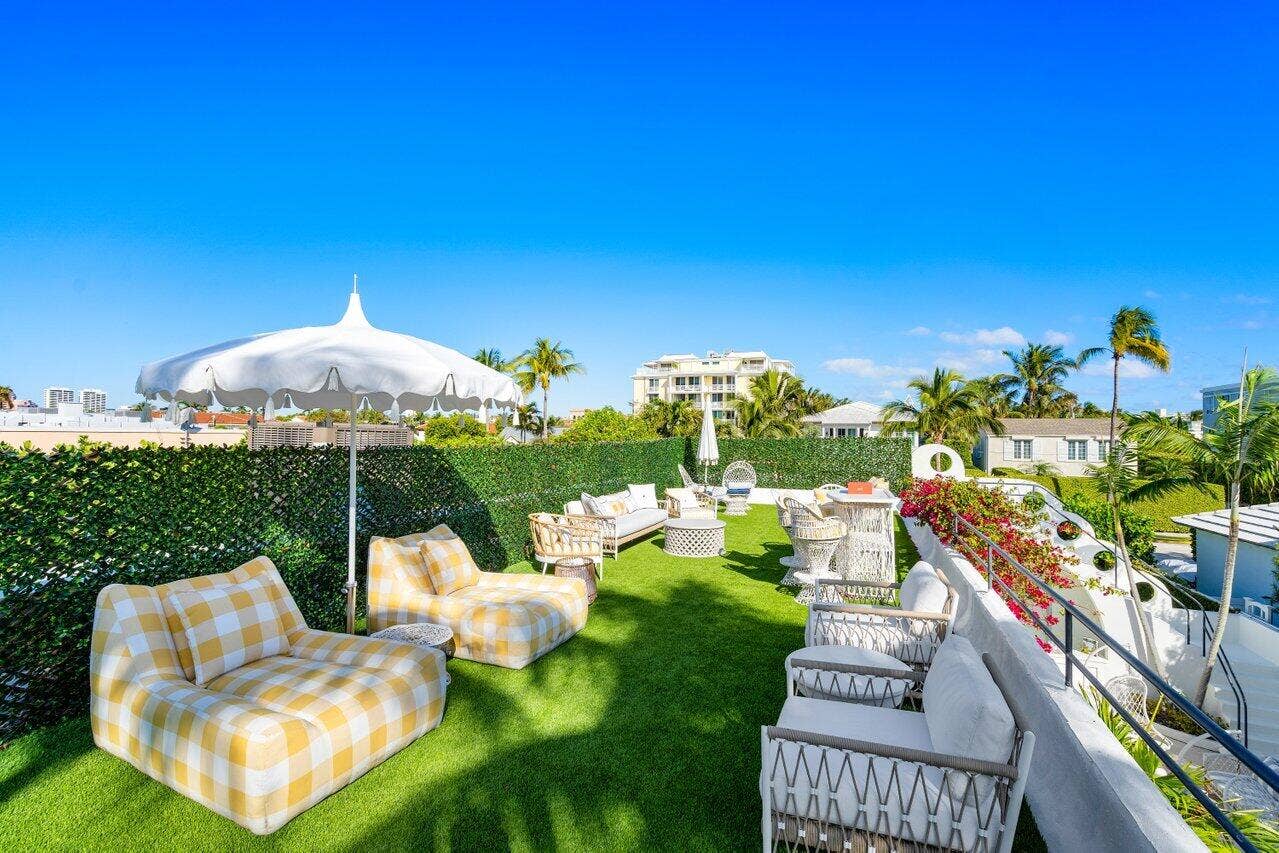 162 Peruvian Avenue, Palm Beach, FL 33480 042-162PeruvianAvenue-PalmBeach-FL-33480