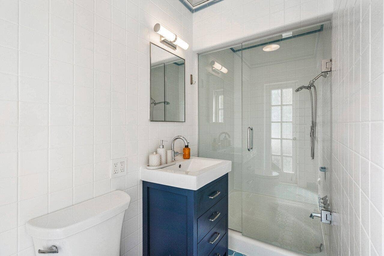 162 Peruvian Avenue, Palm Beach, FL 33480 022-162PeruvianAvenue-PalmBeach-FL-33480