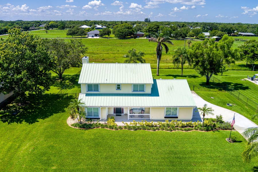Property photo for 1401 Mallard Court, Fort Pierce, FL