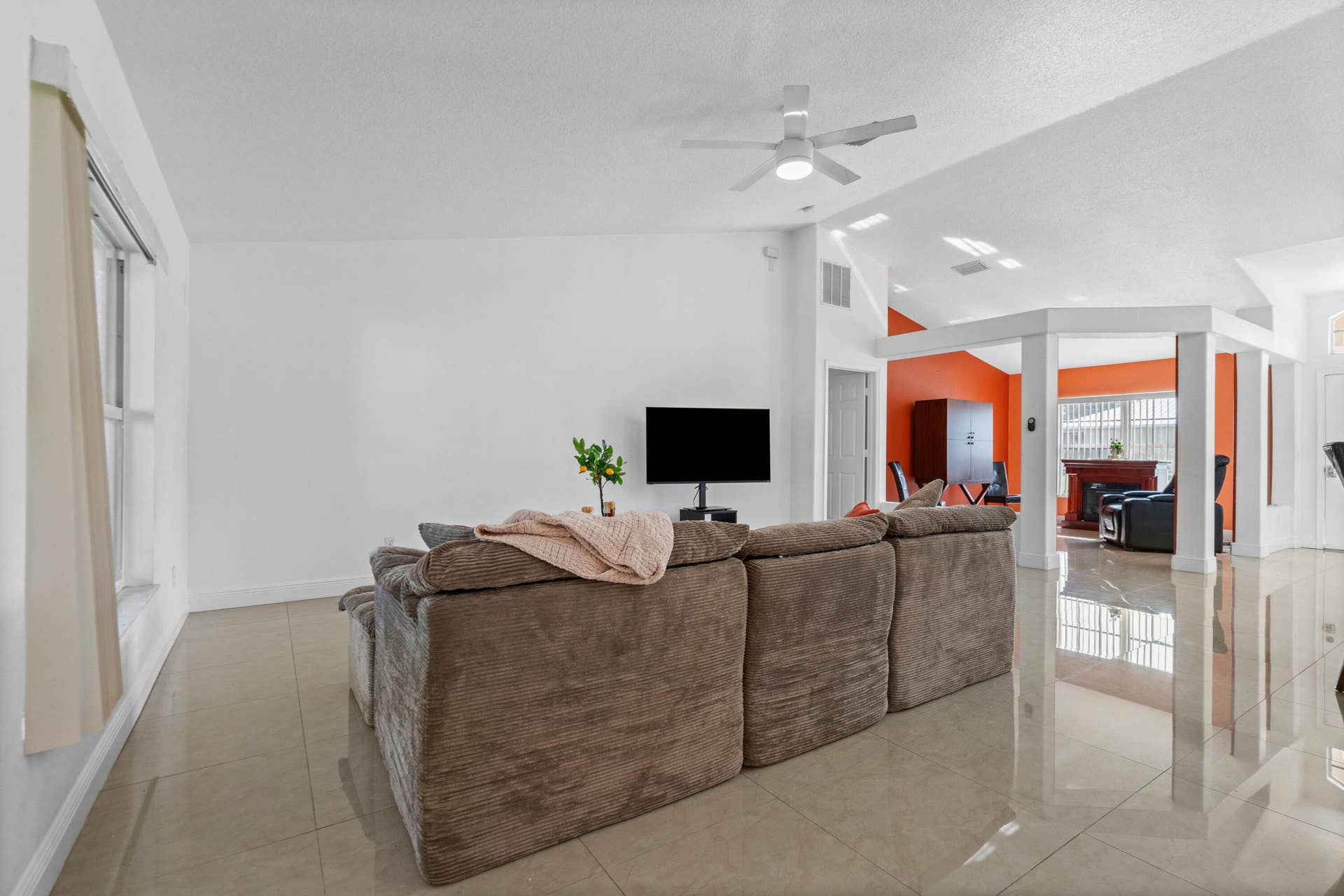 3041 SE Wake Road, Port St Lucie, FL 34984 DSC05470