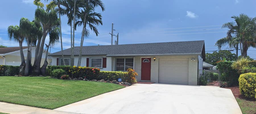 Property photo for 4972 Royal Court S, West Palm Beach, FL