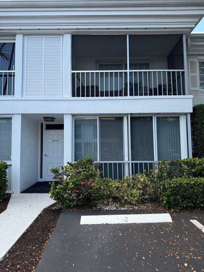 6219 Bay Club Drive, #2, Fort Lauderdale, FL 33308 30