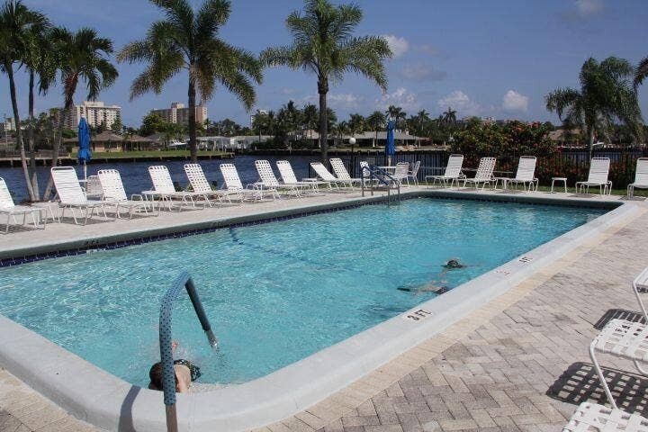 6219 Bay Club Drive, #2, Fort Lauderdale, FL 33308 34