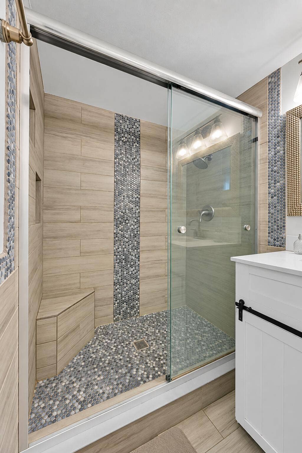 2 bathroom 2