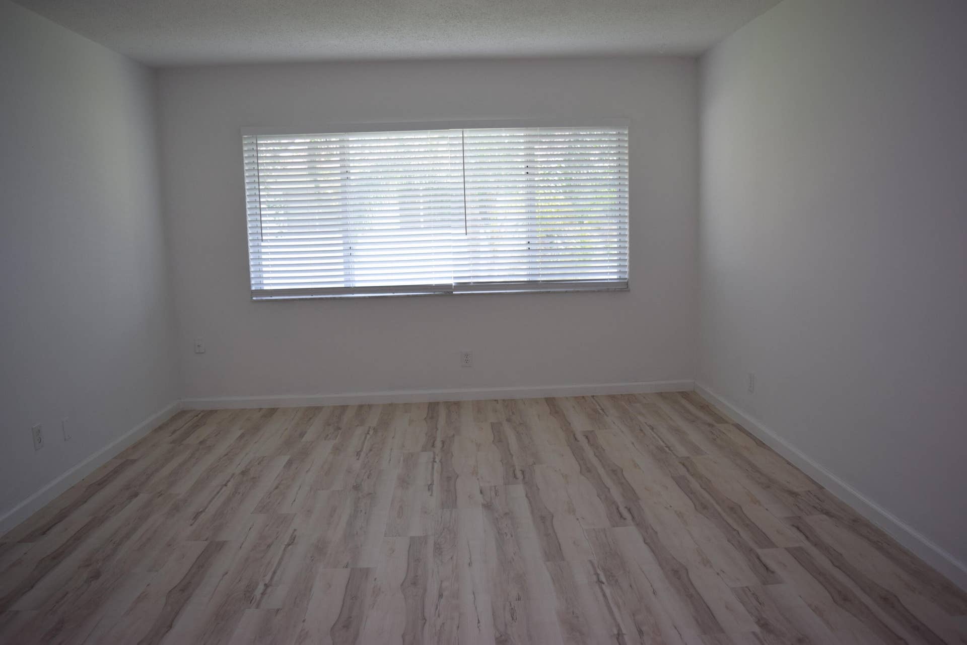 151 SE 6th Avenue, #14, Pompano Beach, FL 33060 Bedroom