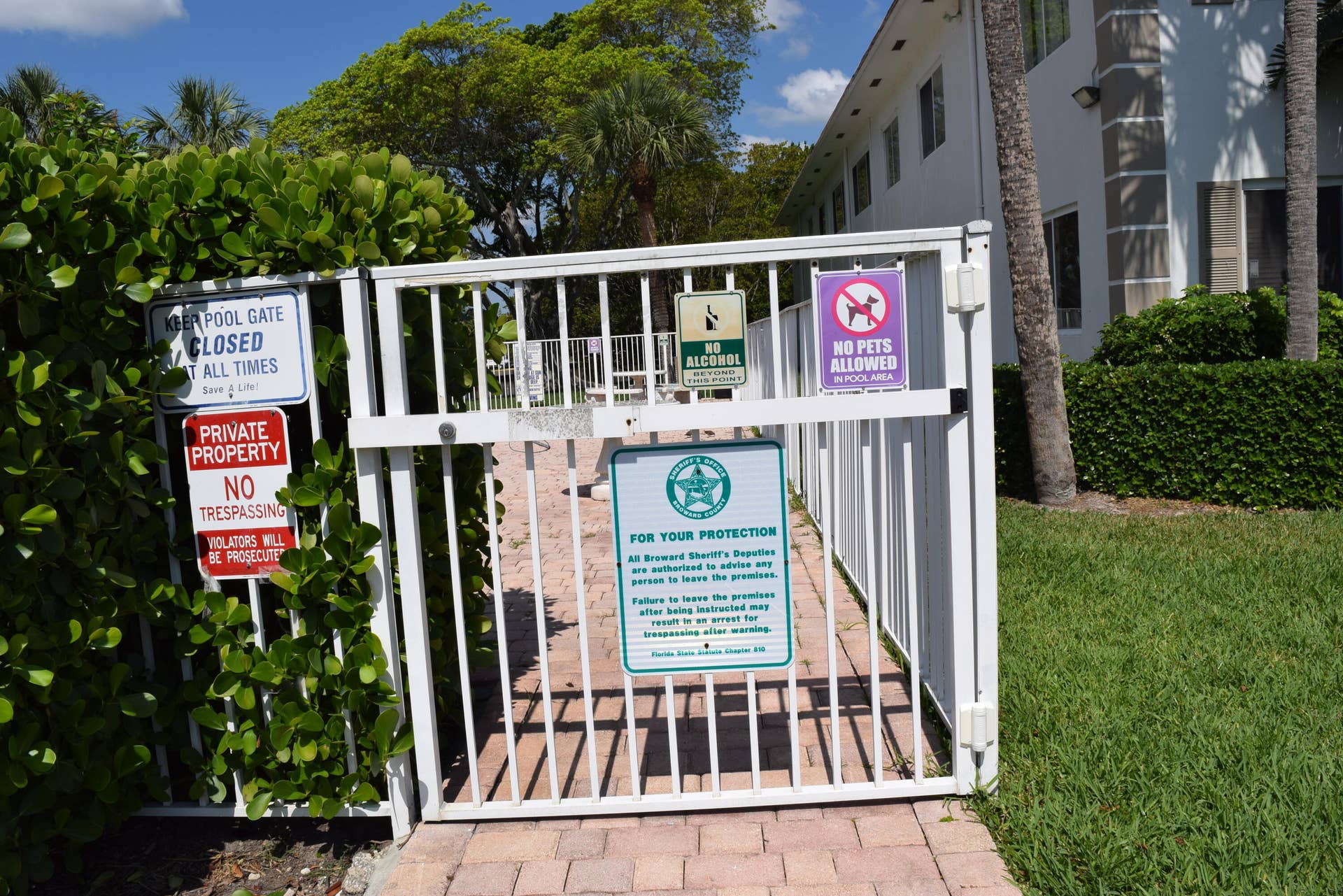 151 SE 6th Avenue, #14, Pompano Beach, FL 33060 Gated Access to Pool