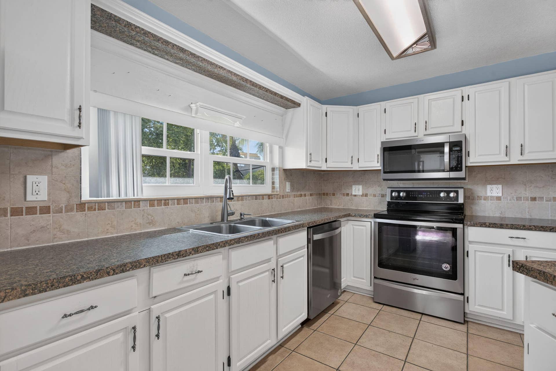 4931 NE 27th Avenue, Lighthouse Point, FL 33064 10-web-or-mls-4931-2822