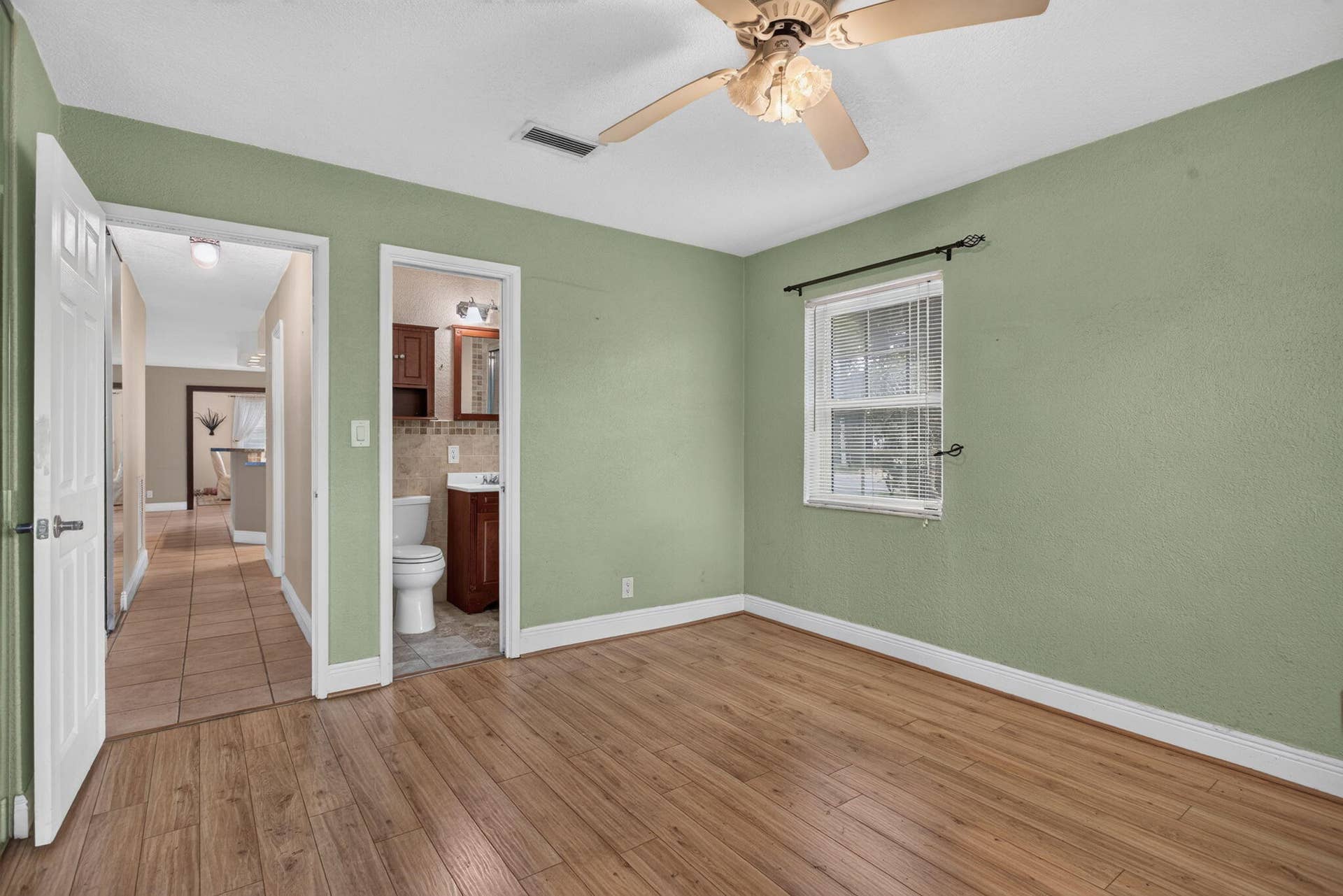 4931 NE 27th Avenue, Lighthouse Point, FL 33064 22-web-or-mls-4931-2892
