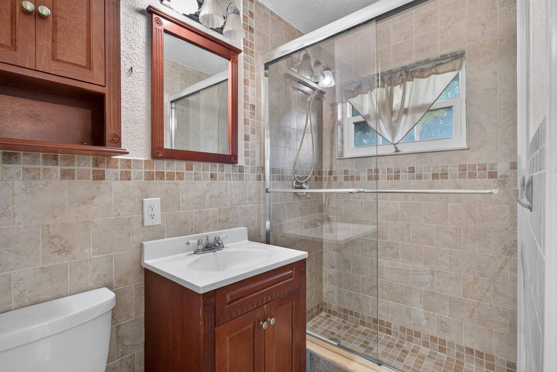 4931 NE 27th Avenue, Lighthouse Point, FL 33064 23-web-or-mls-4931-2896