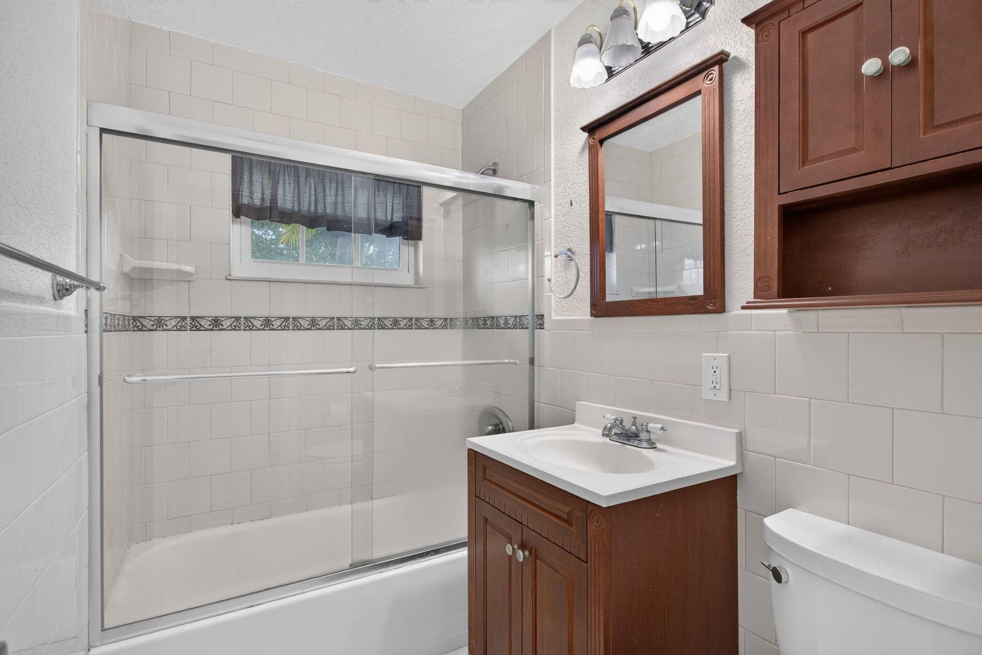 4931 NE 27th Avenue, Lighthouse Point, FL 33064 19-web-or-mls-4931-2876