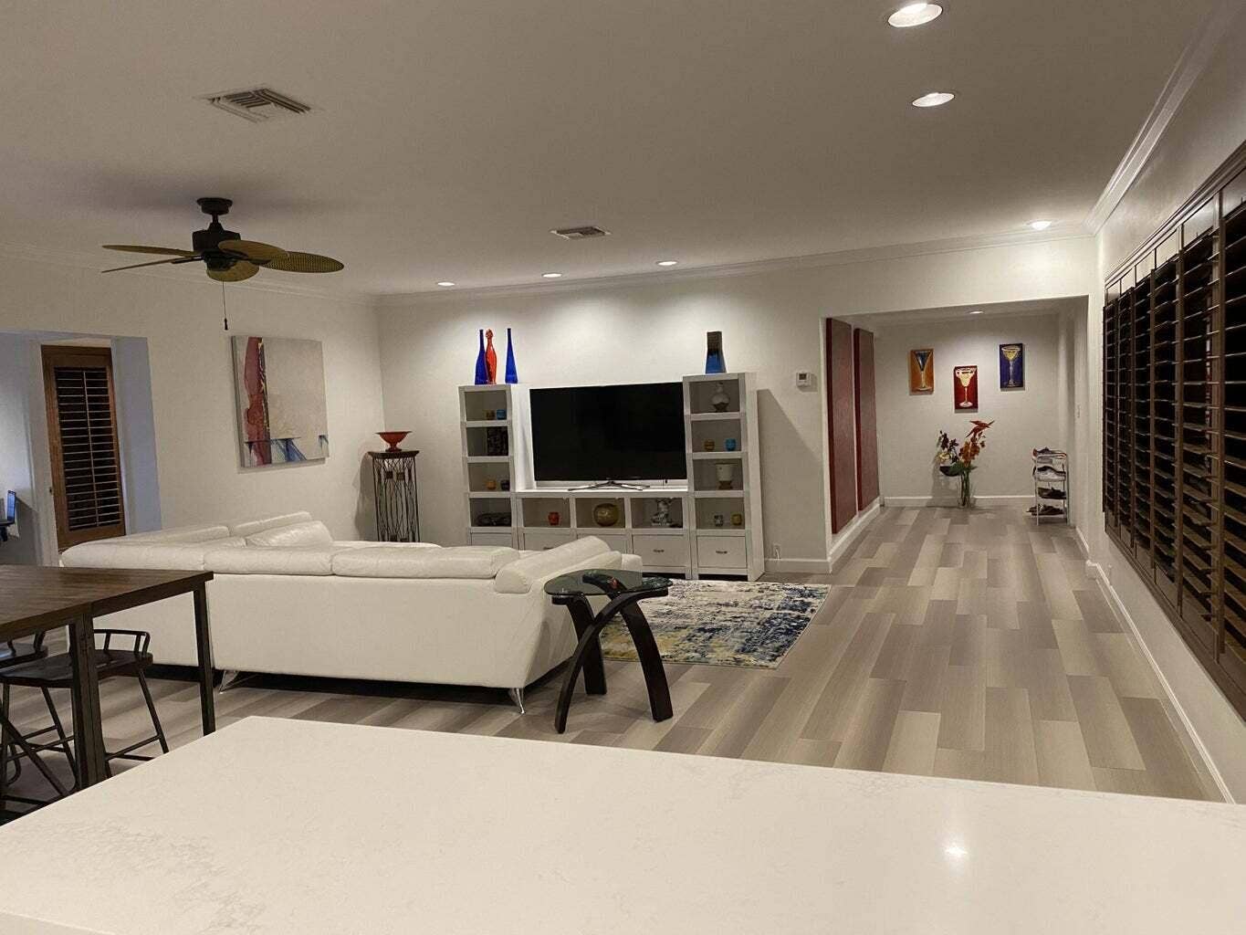 325 Sunset Drive, #A, Fort Lauderdale, FL 33301 living room and foyer