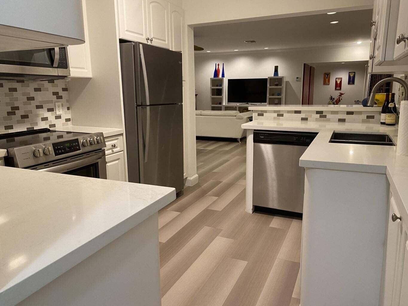 325 Sunset Drive, #A, Fort Lauderdale, FL 33301 kitchen 2